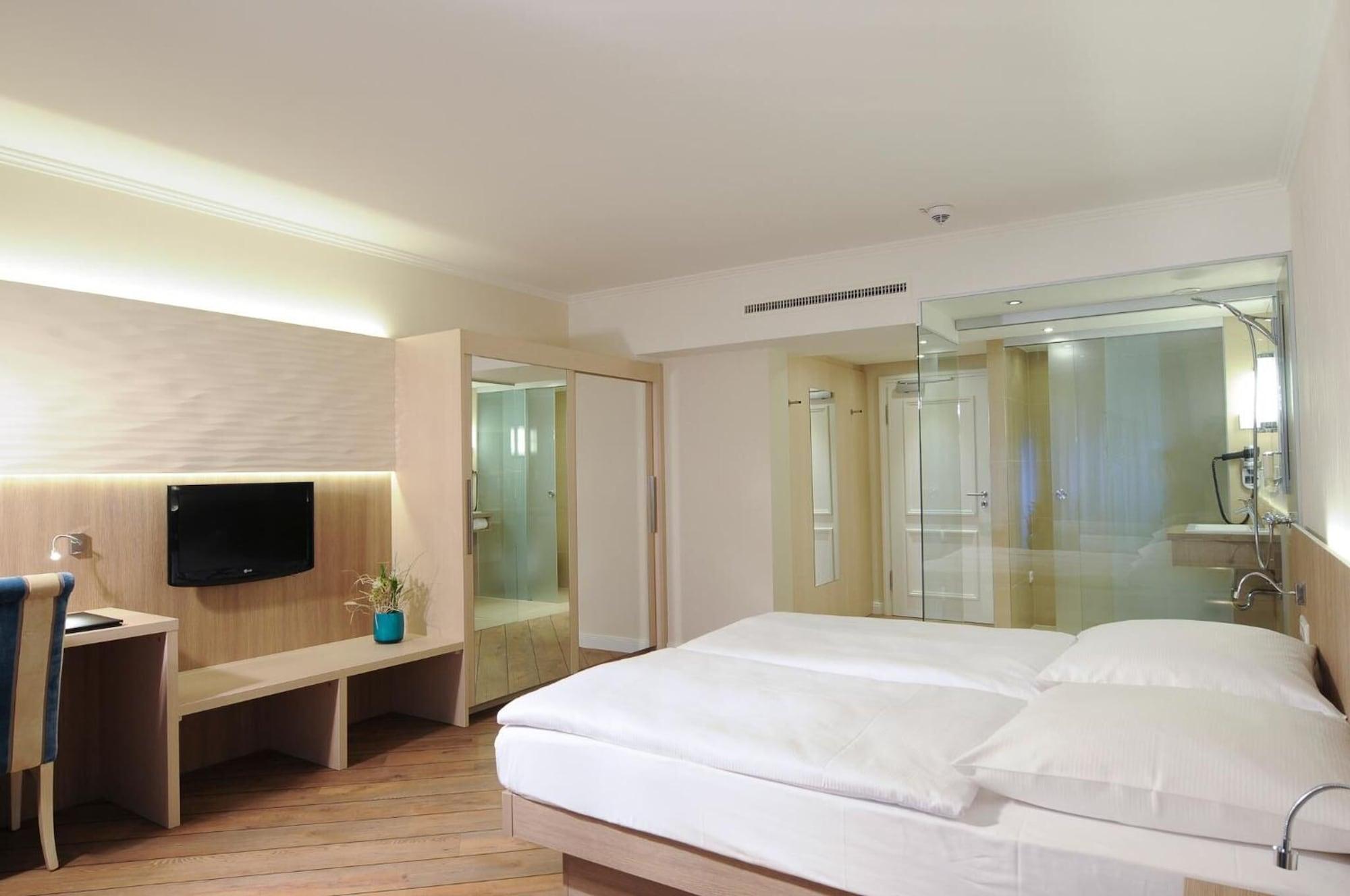 Hotel IV Jahreszeiten Luebeck Dış mekan fotoğraf