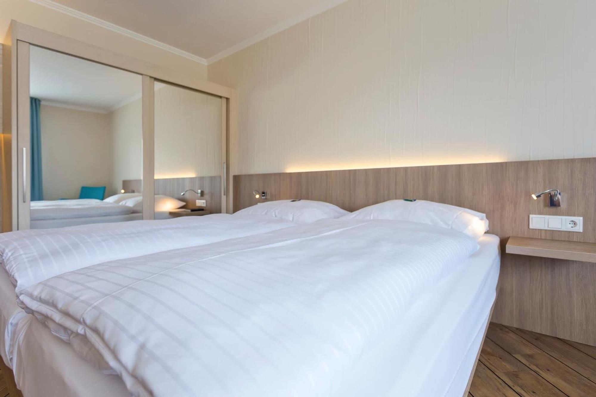 Hotel IV Jahreszeiten Luebeck Dış mekan fotoğraf